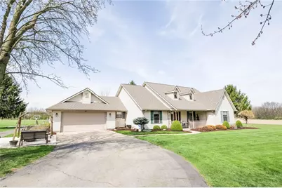 10535 Frederick Pike, Vandalia, OH 45377 - Photo 2