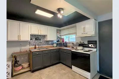 2449 Rulla Court, West Carrollton, OH 45439 - Photo 8