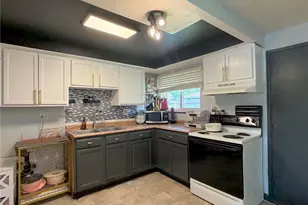 2449 Rulla Ct, West Carrollton, OH 45439 - Photo 8