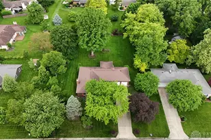 313 Towncrest Dr, Beavercreek, OH 45434 - Photo 40