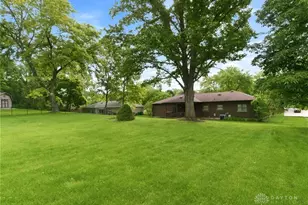 313 Towncrest Dr, Beavercreek, OH 45434 - Photo 34