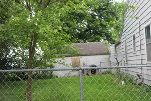 122 W Orchard St, West Manchester, OH 45382 - Photo 2