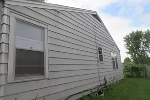 122 W Orchard St, West Manchester, OH 45382 - Photo 4