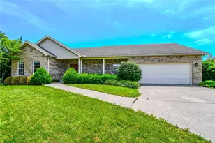 6380 Pin Oak Ct, Huber Heights, OH 45424 - Photo 2