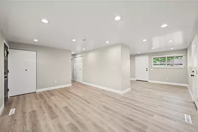 4809 Powell Road, Huber Heights, OH 45424 - Photo 8