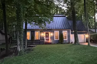 360 Locust View Way, Troy, OH 45373 - Photo 2