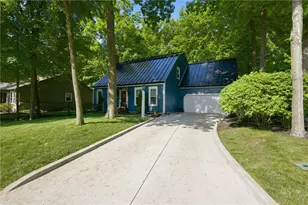 360 Locust View Way, Troy, OH 45373 - Photo 12