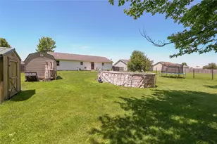 895 Riverbirch Rd, Washington Court House, OH 43160 - Photo 6