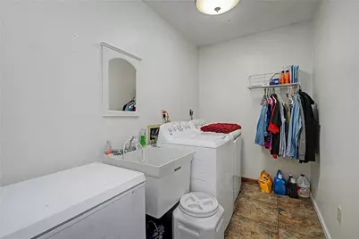 10619 Frederick Pike, Butler Twp, OH 45377 - Photo 20