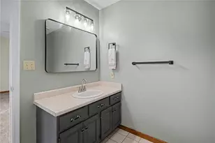 10619 Frederick Pike, Butler Twp, OH 45377 - Photo 28