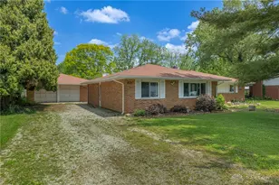 3042 Morningview Dr, Beavercreek, OH 45432 - Photo 2