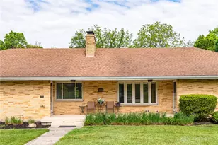 3299 Hillpoint Ln, Dayton, OH 45414 - Photo 4