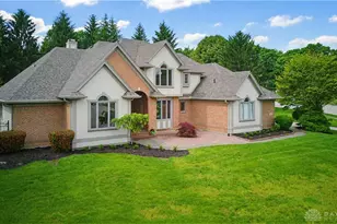665 Southern Belle Blvd, Beavercreek, OH 45434 - Photo 2