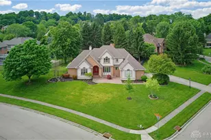 665 Southern Belle Blvd, Beavercreek, OH 45434 - Photo 4