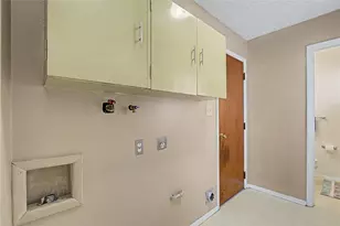 1301 Laramie Dr, Riverside, OH 45432 - Photo 12