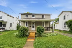 212 Spruce Dr, Fairborn, OH 45324 - Photo 2