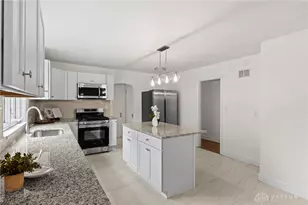 407 Dellwood Ave, Oakwood, OH 45419 - Photo 8