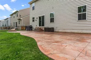 2843 Ridge View Ct, Beavercreek Twp, OH 45385 - Photo 4