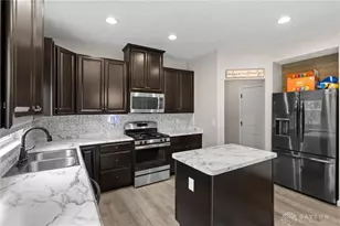 2843 Ridge View Ct, Beavercreek Twp, OH 45385 - Photo 20