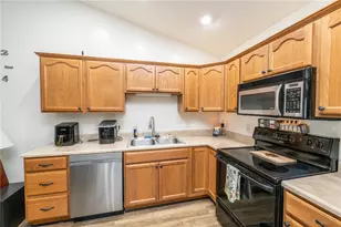 1966 Cider Mill Way, Tipp City, OH 45371 - Photo 10