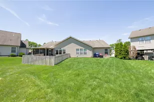 1966 Cider Mill Way, Tipp City, OH 45371 - Photo 32