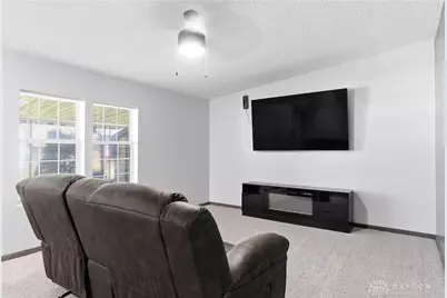 306 Village Court, Fairborn, OH 45324 - Photo 10