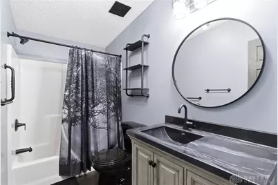 306 Village Court, Fairborn, OH 45324 - Photo 14
