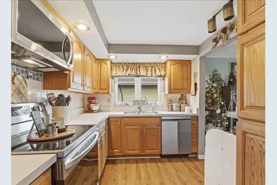 1408 Mapleridge Drive, Fairborn, OH 45324 - Photo 8