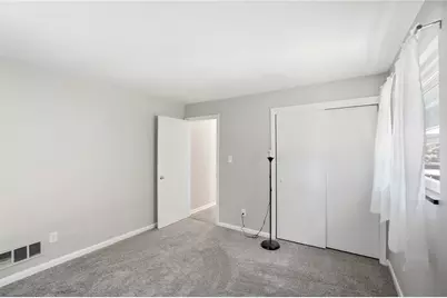 4440 Wing View Lane, Kettering, OH 45429 - Photo 16