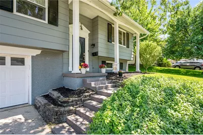 337 Graceland Drive, West Carrollton, OH 45449 - Photo 2