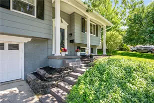 337 Graceland Dr, West Carrollton, OH 45449 - Photo 2
