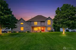 1665 Marby Dr, Troy, OH 45373 - Photo 2