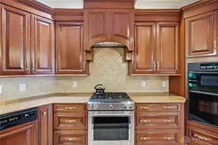 415 S Signature Dr, Beavercreek Twp, OH 45385 - Photo 12