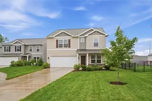 3358 Hope Ln, Hamilton Township, OH 45152 - Photo 2