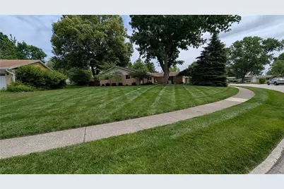 5686 Oak Valley, Kettering, OH 45440 - Photo 12