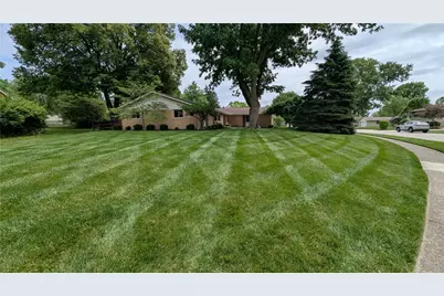 5686 Oak Valley, Kettering, OH 45440 - Photo 4