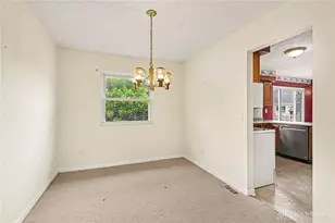 10060 Village Tree Ct, Miamisburg, OH 45342 - Photo 12