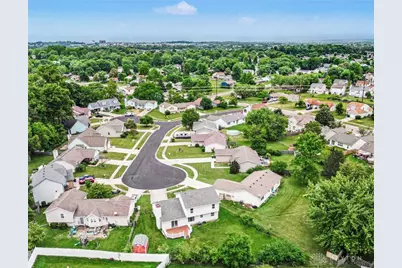 10060 Village Tree Court, Miamisburg, OH 45342 - Photo 2