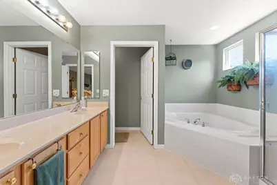 2942 Whispering, Beavercreek, OH 45431 - Photo 8