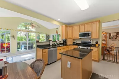 2942 Whispering, Beavercreek, OH 45431 - Photo 28
