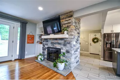 7821 Lois Circle, Miami Township, OH 45459 - Photo 10
