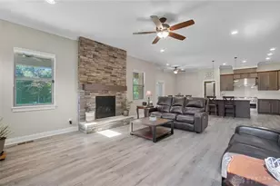 9509 Monaco Cir, Clearcreek Twp, OH 45458 - Photo 10