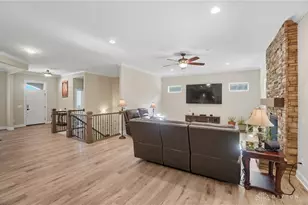 9509 Monaco Cir, Clearcreek Twp, OH 45458 - Photo 8