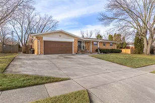 4433 Appleton Pl, Kettering, OH 45440 - Photo 2