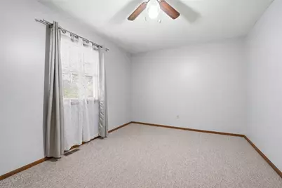 815 Spring Lake Circle, Enon Vlg, OH 45323 - Photo 32