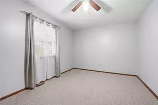 815 Spring Lake Cir, Enon Vlg, OH 45323 - Photo 32