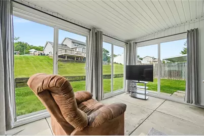 815 Spring Lake Circle, Enon Vlg, OH 45323 - Photo 38