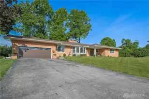 216 Mar Ken Dr, Dayton, OH 45405 - Photo 2
