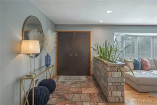 216 Mar Ken Dr, Dayton, OH 45405 - Photo 4