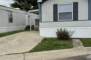 250 S Nelson Ave, Wilmington, OH 45177 - Photo 2